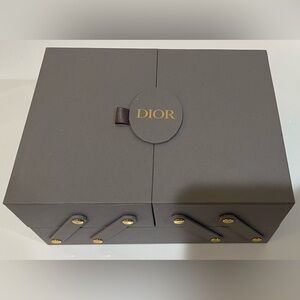 Dior Gray Gift Storage Magnetic Jewelry
Box Organizer